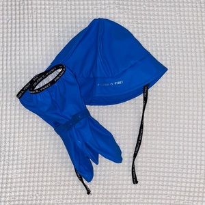 Polarn O. Pyret rain hat and rain mittens